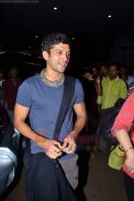 Farhan Akhtar as they return fom Zindagi Na Milegi Dobara road tour in Airport, Mumbai on 12th July 2011 (46).JPG